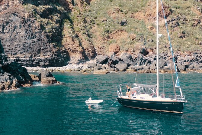 Funchal: Sunset Sailing Private Tour - What the guides add to the outing