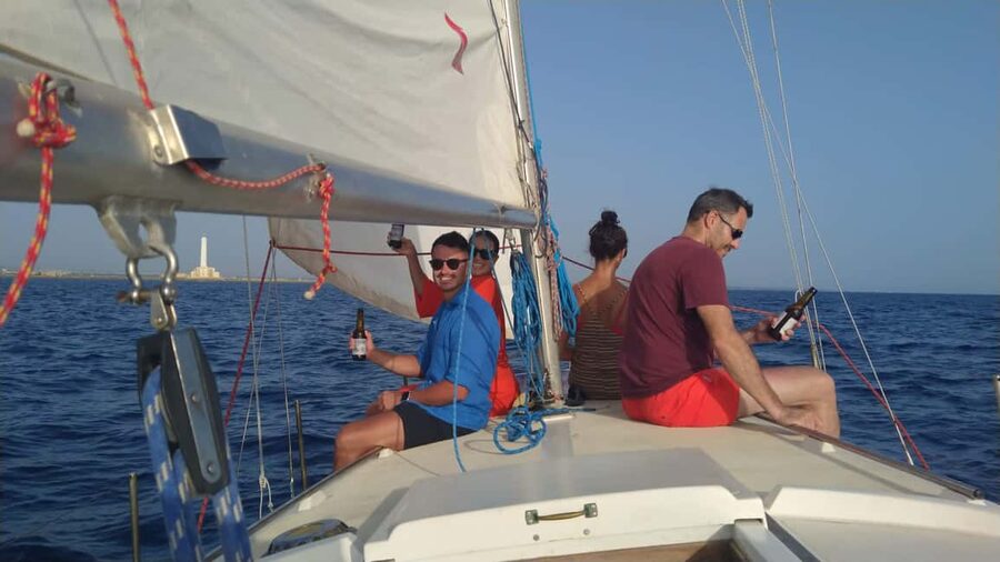 Gallipoli: private eco-sailing tour with environmental guide - What the four-hour option adds