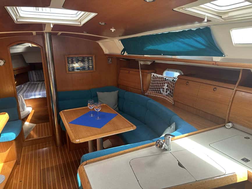 Gandía: Private Sailing Experience - What the captain adds to the experience
