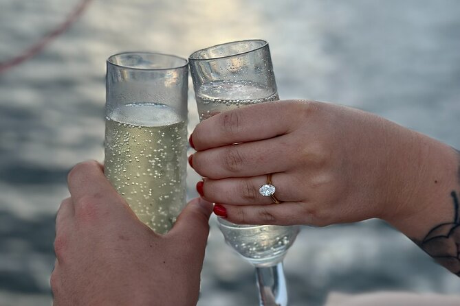 Gold Coast 2 hour Sunset Sailing Cruise with Drinks&Tasting Plate - The crew and the personal touches