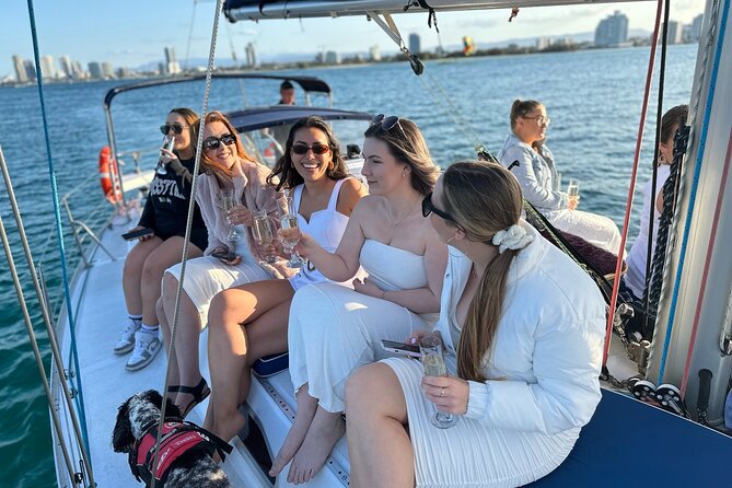Gold Coast 2 hr Sailing Cruise with Drinks & Tasting Plate - Key points to know before you book