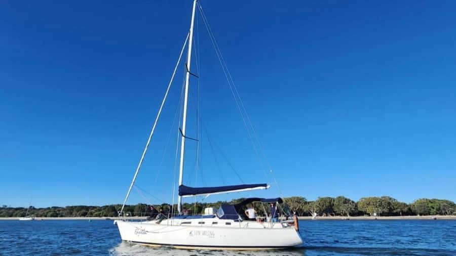 Gold Coast: Afternoon Sailing Cruise incl food & drinks - Setting sail from Seaworld Drive Boat Ramp