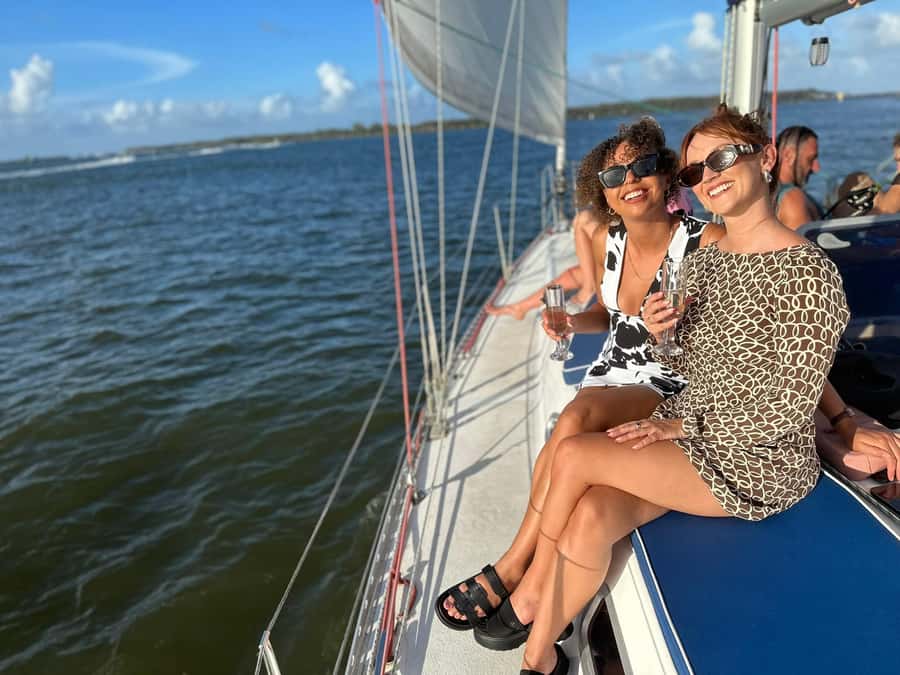 Gold Coast: Midday Sailing Cruise incl food & drinks - Meeting Catherine and Grant at Main Beach