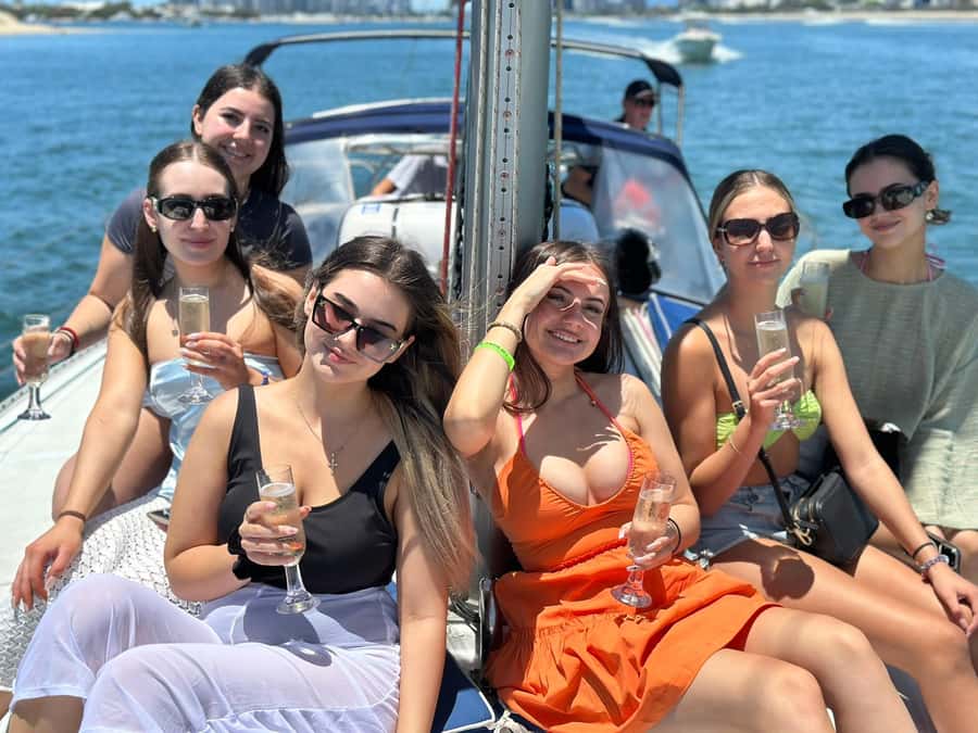 Gold Coast Private Lunch Sailing Charter for up to 10 guests - Wavebreak Island and South Stradbroke Island