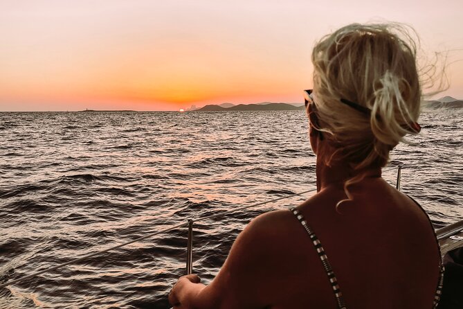 Golden Horizons: Private Sailboat Sunset Sail in Ibiza - Snacks, wine, and the comfort factor