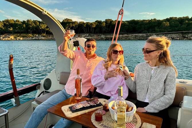 Golf Juan Sunset Sailing Cruise with aperitif at the Island - Key points at a glance