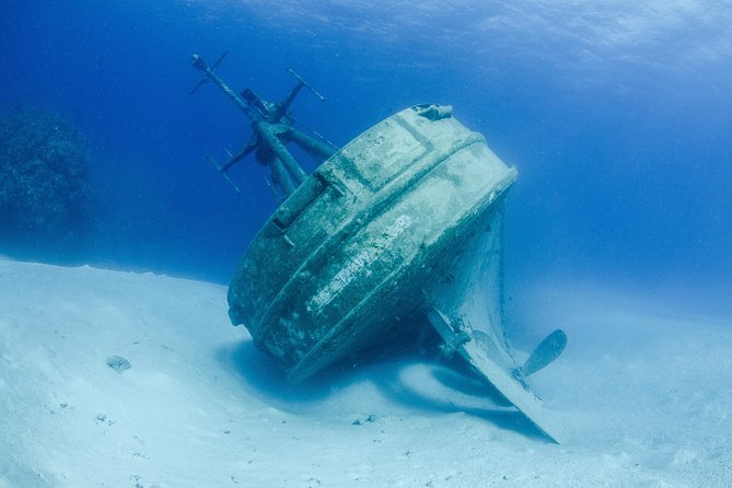 Grand Cayman Kittiwake and Reef Sail - A 1:00 pm start along Seven Mile Beach