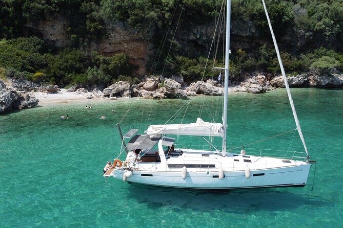 Guided Sailing Yacht Trip in Corfu Island - Barbati: your first 25 minutes in the water