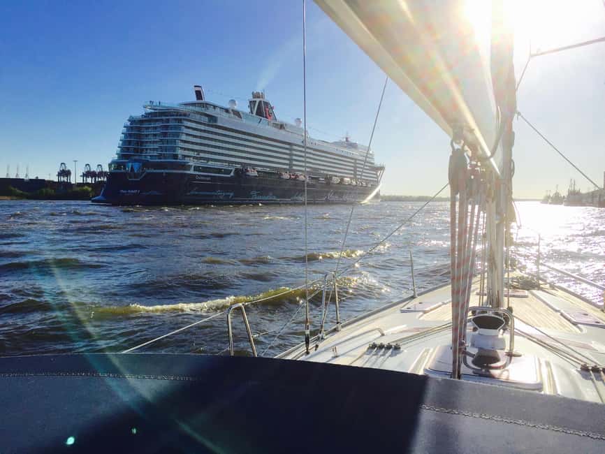 "Hafengeburtstag Hamburg" 2024. Cruise&Sail from/to Wedel - Starting in Wedel, not central Hamburg
