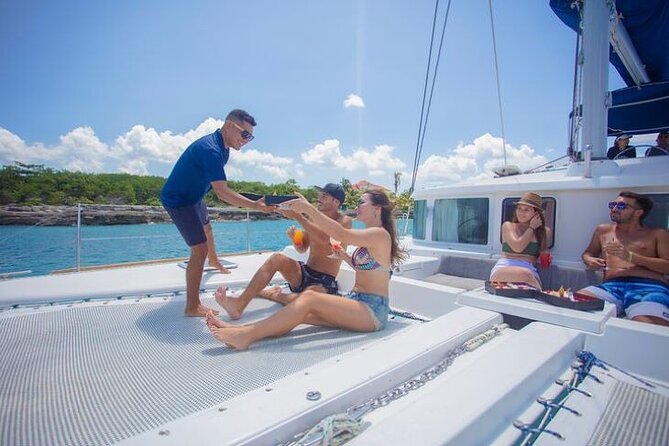 Half Day Luxury Sailing Experience in Riviera Maya with Open Bar - Reaching the reef for snorkeling