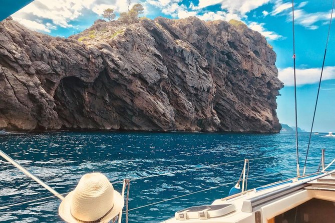 Half Day Sailing Excursion along the Coast - Skippers who shape the day