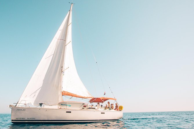 Half Day Sailing on a comfort yacht around Hvar and Pakleni islands- small group - Sailing time depends on the wind