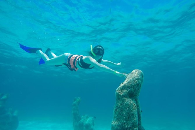 Half Day Sailing Private Catamaran to Isla Mujeres - Sailing toward Isla Mujeres