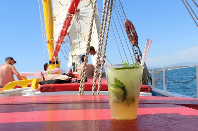Half-Day Sailing Tour in Baia de Lagos with Lunch - Lunch, wine, and the onboard bar