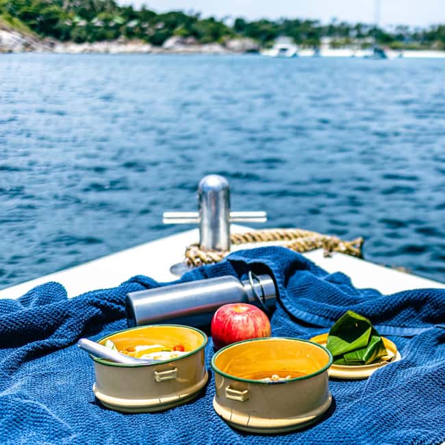 Half-Day Sailing Tour in Catania with Aperitif on Board - Boarding at Blu Marina and settling into the boat