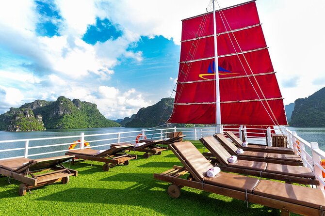 Halong Amazing Sail Luxury 1 Day Small Group Tour 7-Hour Cruising - Bai Tu Long Bay to Halong Bay: the scenic opening