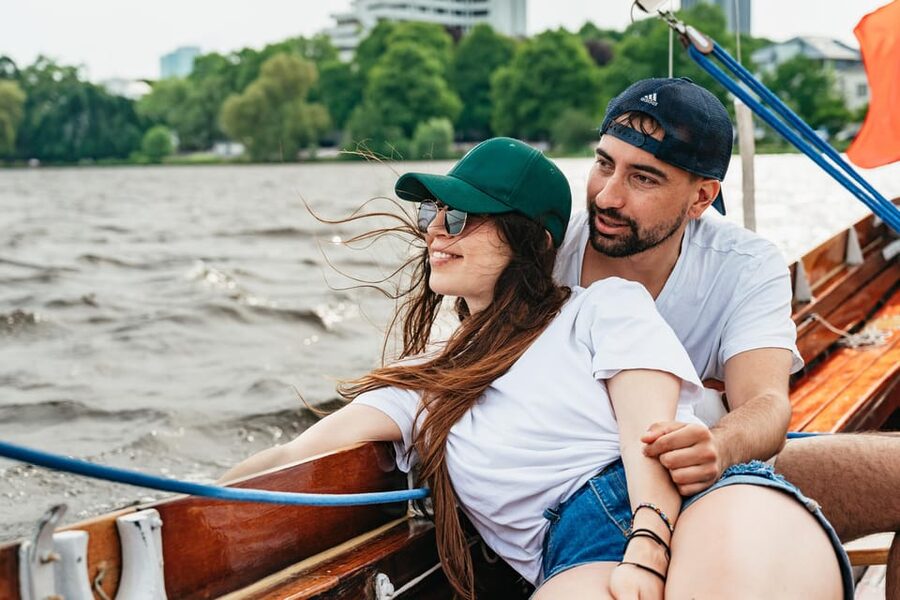 Hamburg: Alster River Sailing Tour on a 2-Masted Sailboat - Sitting back when you do not want to sail