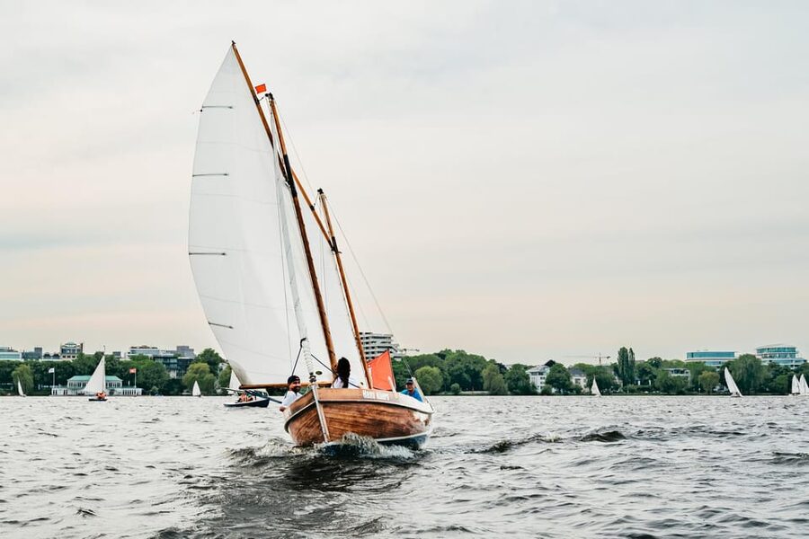 Hamburg: Alster River Sailing Tour on a 2-Masted Sailboat - Who should book this sailing experience