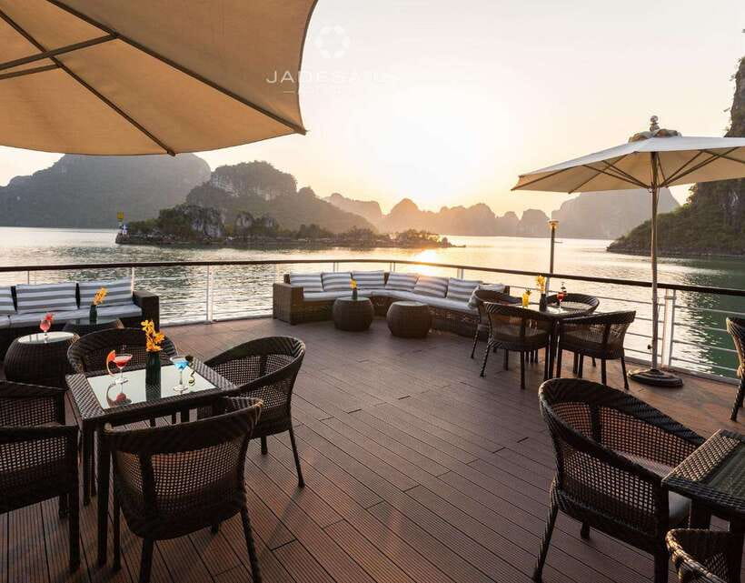 Hanoi: Luxury Lan Ha Bay Jade Sails Cruise with Buffet Lunch - The Luxury Question: Comfort Versus Calm