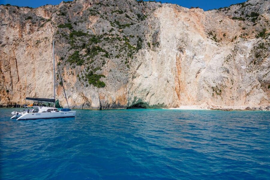 Heraklion: Catamaran Sailing to Dia island - Morning light or sunset from the sea