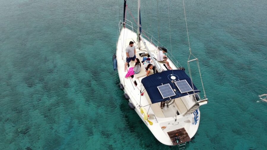 Heraklion: Private Full-Day Sailing Trip to Dia Island - Lunch, wine, and the choice to bring your own food