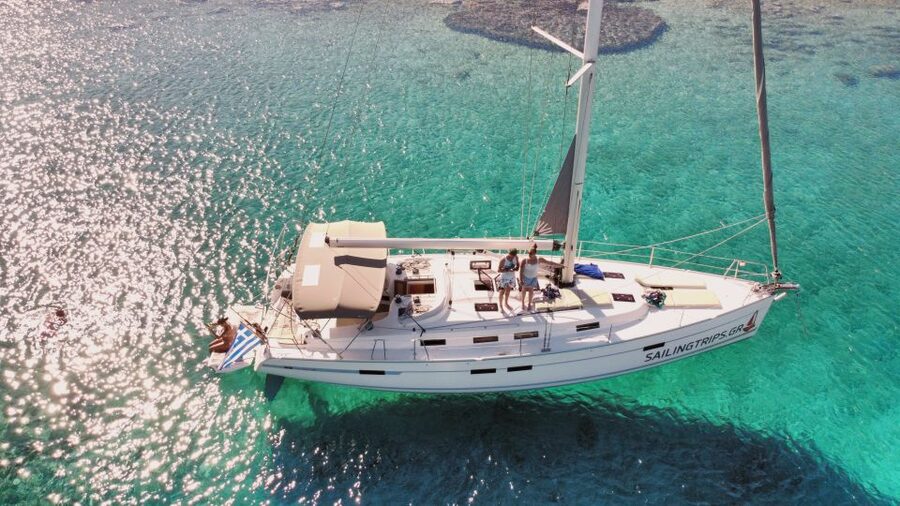 Heraklion: Private Half-Day Sailing Trip to Dia Island - Drinks, fruit, and the optional onboard meal