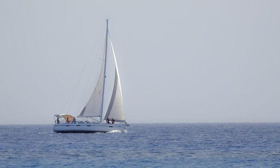 Heraklion: Sailing Cruise to Dia Island with Drinks and Meal - Hotel pickup from Heraklion and nearby resorts