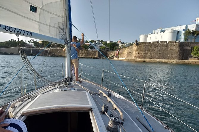 Historical San Juan Bay Sunset Sailing Tour - What the small J30 sailboat feels like