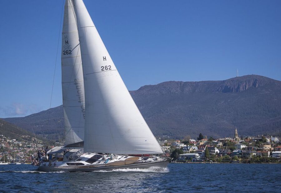 Hobart: Luxury Yacht Scenic Sailing Tour with Snacks - Practical advice for a comfortable cruise