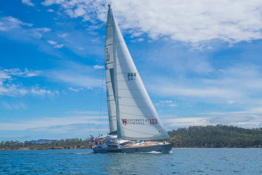 Hobart: Luxury Yacht Scenic Sailing Tour with Snacks - A proper yacht with a racing past