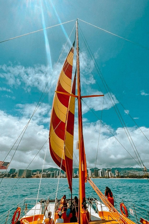 Honolulu: 90 Minute Catamaran Sunset Sail - Key points to know before you sail