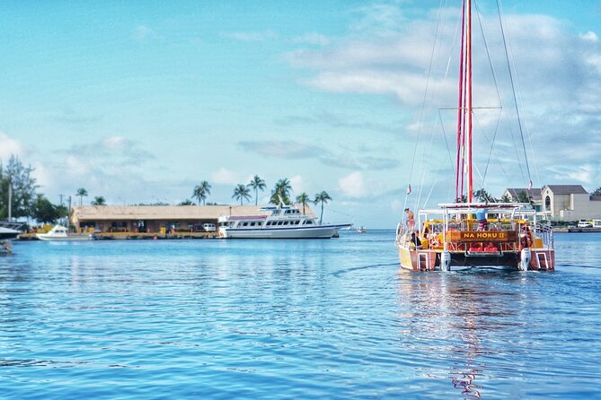 Honolulu Sunset Sail from Kewalo Harbor Including Drinks - Drinks, music, and the party-boat mood
