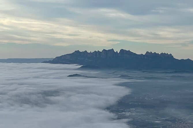 Hot Air Ballooning and Sailing Adventure Tour from Barcelona - The included food and drink