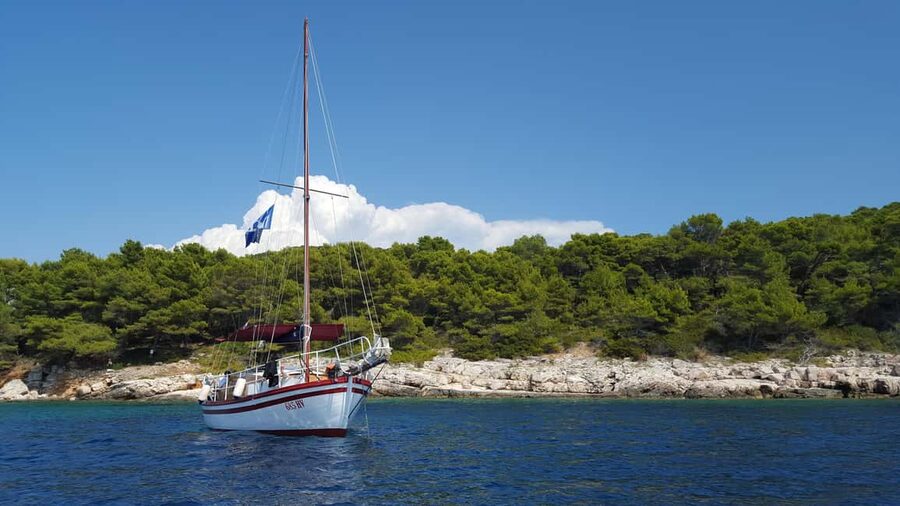 Hvar: Pakleni Islands Sailing Tour with Brunch - Setting out from Hvar’s Riva
