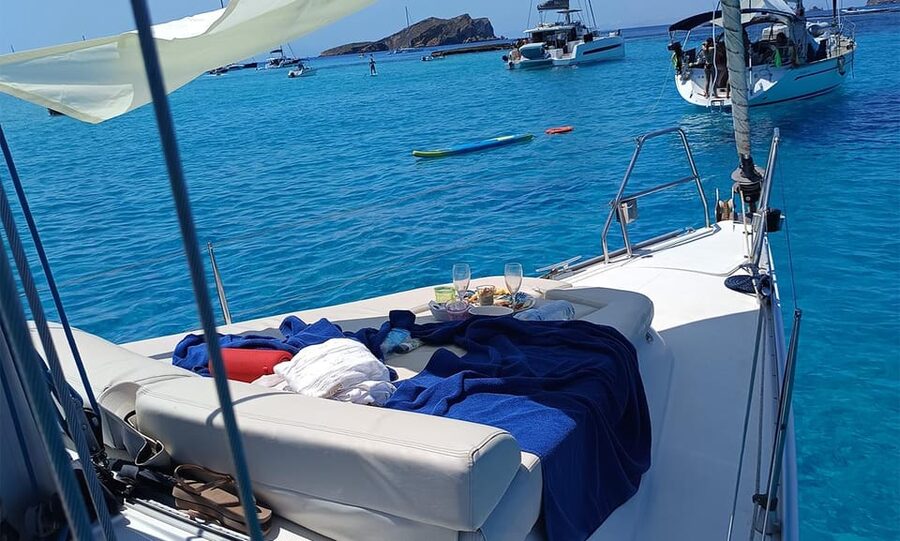Ibiza: Sailing Day Trip, only up to 7 guests - Cava, snacks, and a less crowded beach day