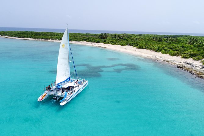 Icacos Island Catamaran Day Sail from Fajardo - A better-than-basic deli lunch on the boat