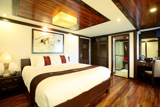 Indochina Sails Halong Bay - Cabin comfort and service on the boat