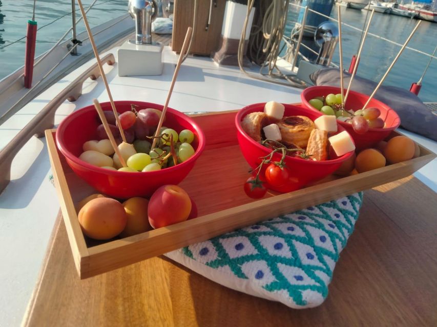 Iseo Lake: tours on a historic sailboat - Practical details that can make the day easier