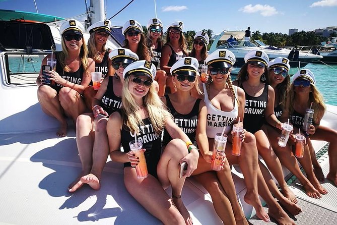Isla Mujeres Catamaran Luxury Sailing Experience - What the catamaran day includes
