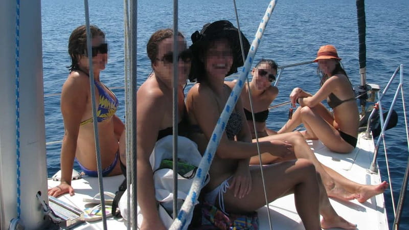 Kassandra: West Sithonia Coves and Islets Sailboat Tour - A small yacht between Kassandra and Sithonia