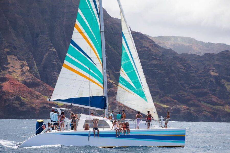 Kauai: Napali Coast Sail & Snorkel Tour from Port Allen - Boarding at Port Allen and settling into the catamaran
