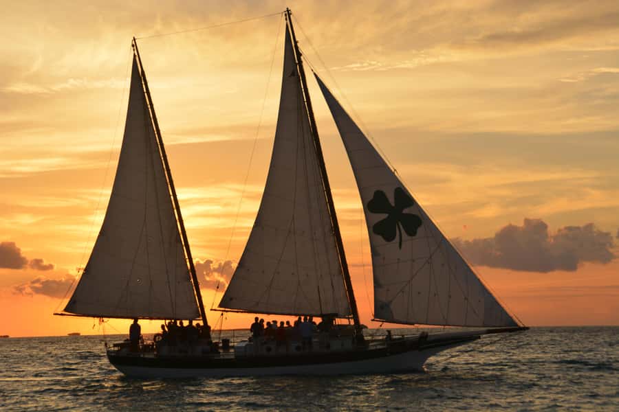 Key West's Schooner Appledore Star Champagne Sunset Sail - Drinks that make the two hours feel generous