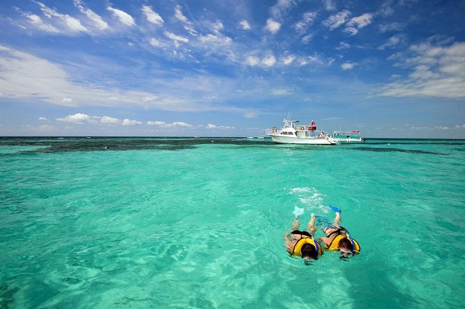 Key West Sail and Snorkel with Hotel Transportation from Miami - Bus comfort matters more than you might expect