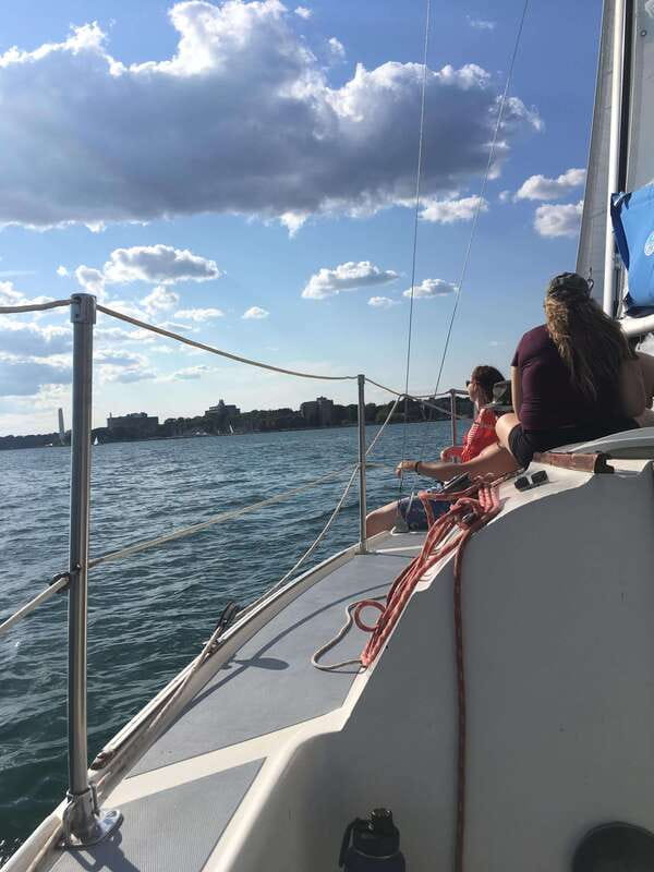 Kingston: Skippered Sailing Charter - Leaving Ahoy Rentals on Ontario Street