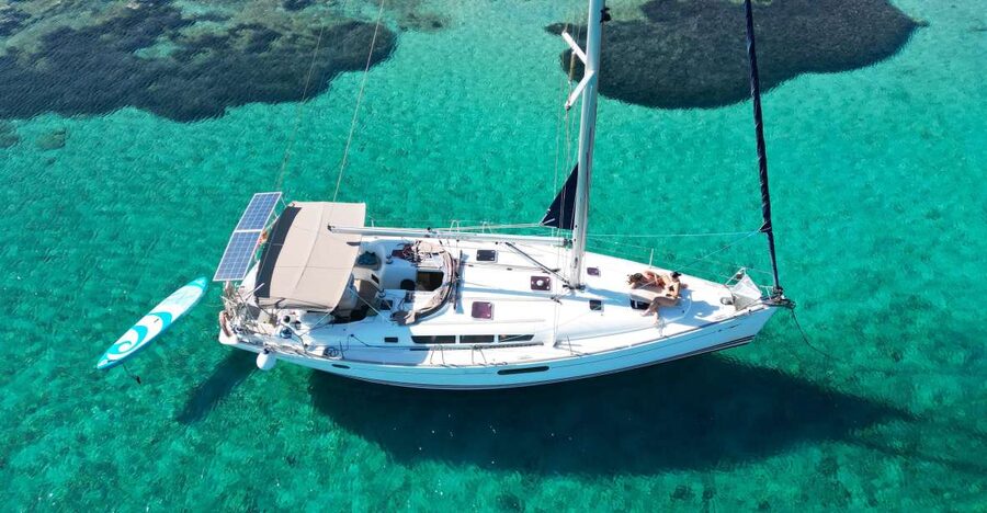 Kolimvari: Sailing Cruise with Meal & Water Activities - The first hour: sailing toward Agioi Theodoroi