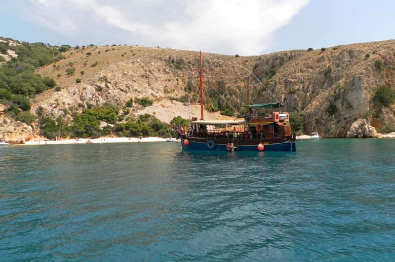 Krk : Sailing along the coasts of island Krk and Plavnik - Starting from Krk harbor beside Hotel Marina