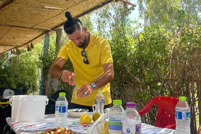 Ksamil: Mussel Sailing Tour with Food and Drink in Albania - Why this mussel trip feels different from a normal boat excursion