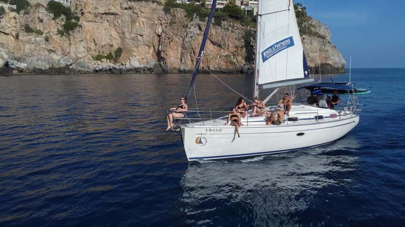 La Herradura: Sailing with a view of dolphins - What the dolphin search is really like