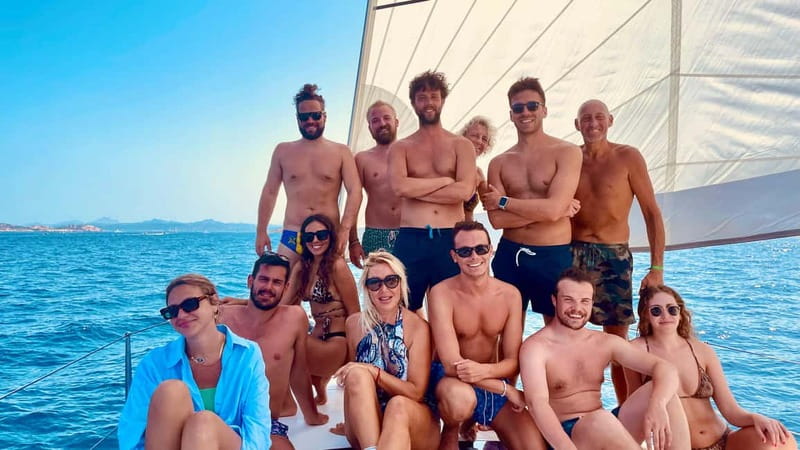 La Maddalena Arcipelago: Sailing boat tour with lunch - What the food and crew add