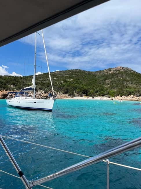 La Maddalena: daily sailing tour archipelago La Maddalena - Budelli and the protected Pink Beach